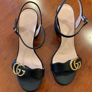 Authentic Gucci black leather mid heel sandal